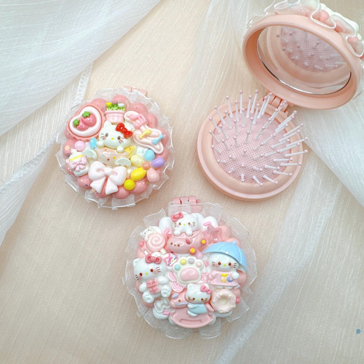 Kawaii Hello Kitty Hairbrush with Mirror, Compact Mirror, Handmade Decoden Hair Brushes, Compact Hairbrush, Hair Accessories