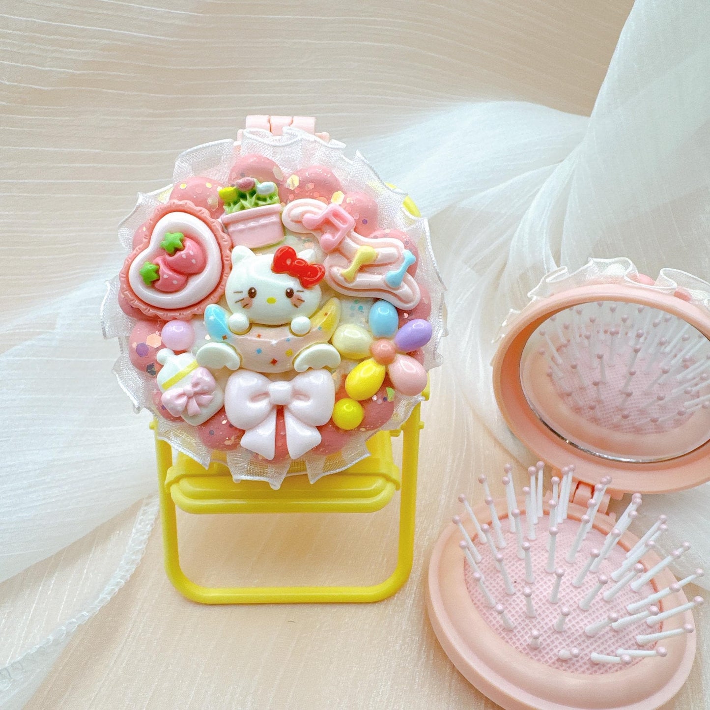 Kawaii Hello Kitty Hairbrush with Mirror, Compact Mirror, Handmade Decoden Hair Brushes, Compact Hairbrush, Hair Accessories
