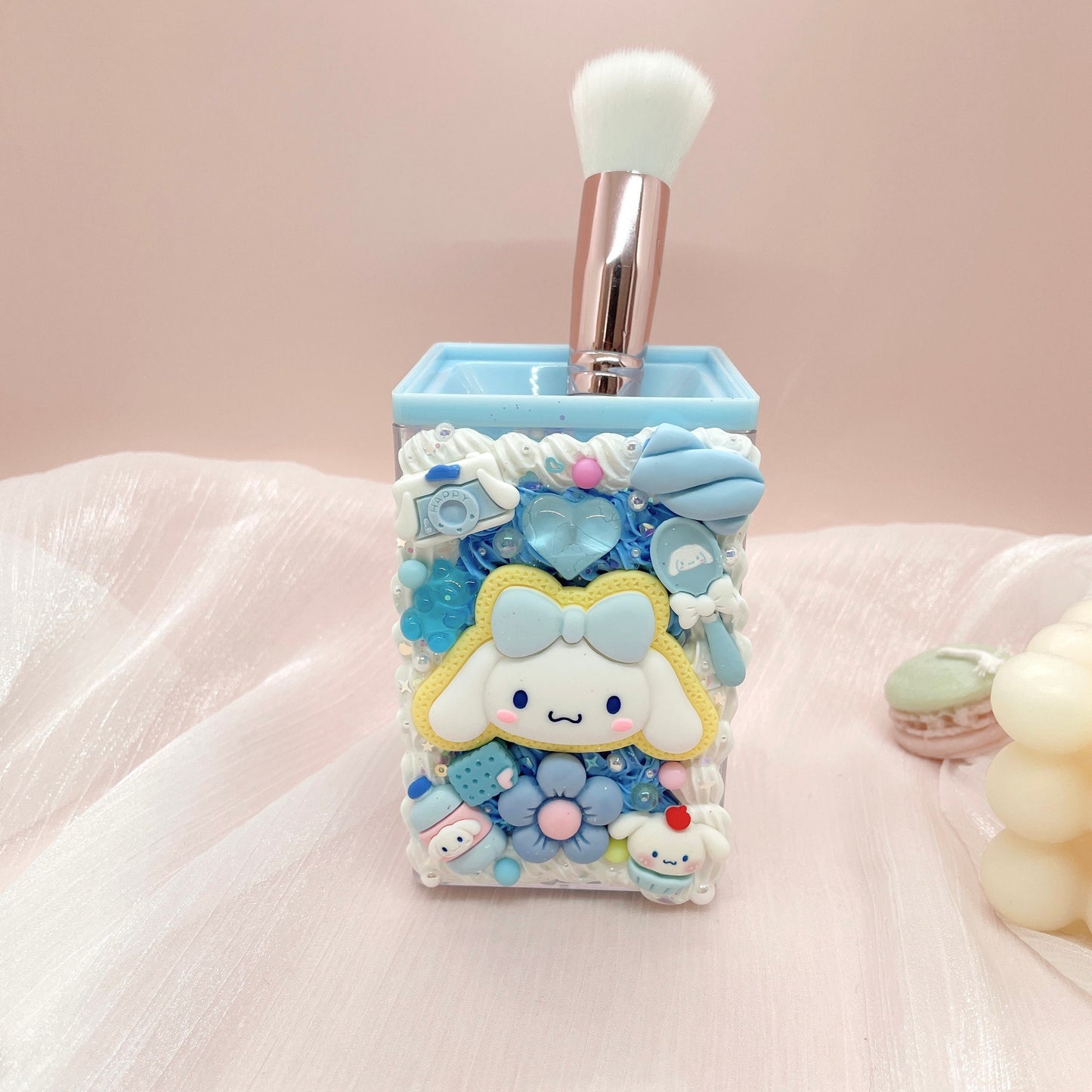 Handmade kawaii Cinnamoroll holder, Pen holder, tool holder, makeup brush holder