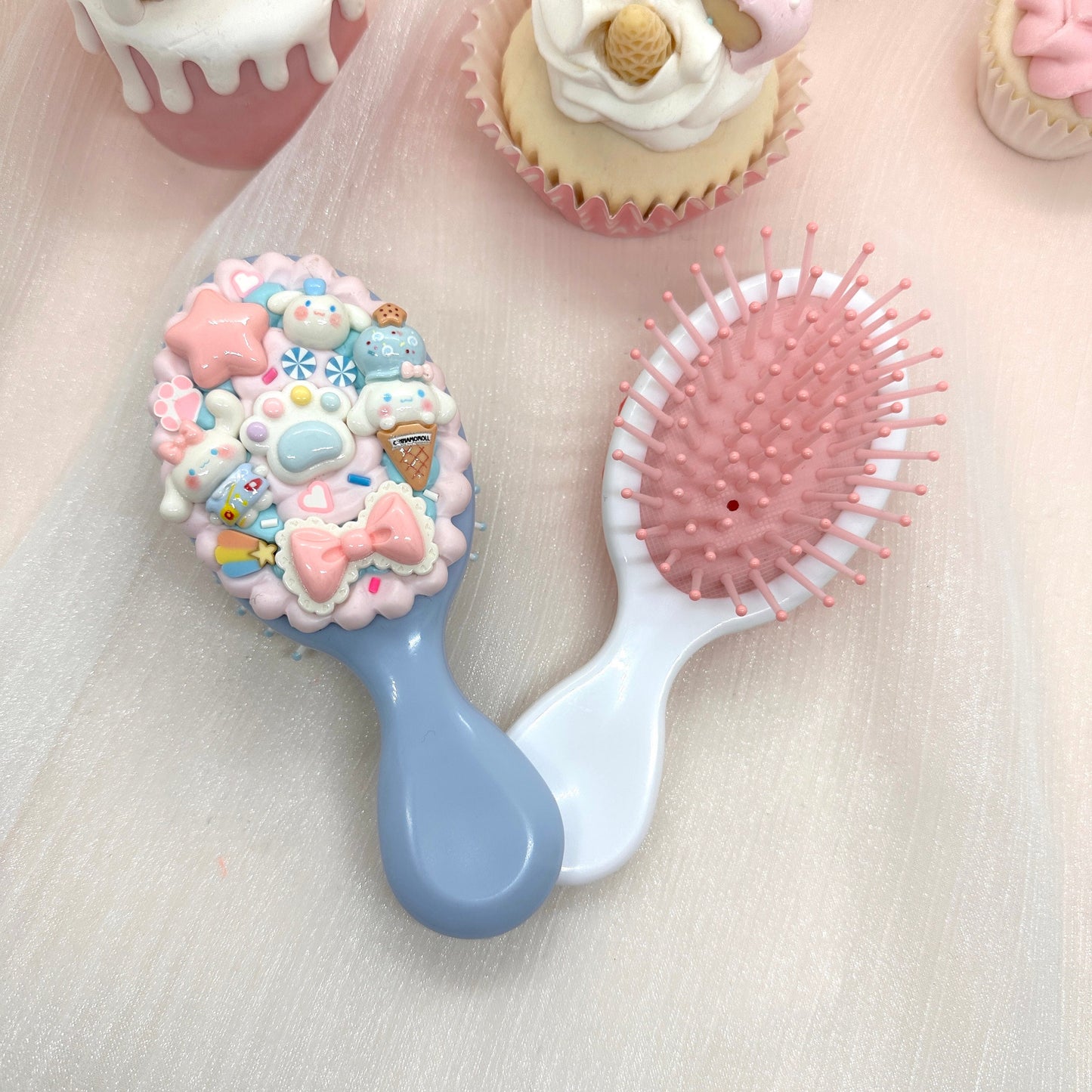 Kawaii Cinnamoroll hair brush, Handmade Decoden Hair Brushes, Cream Clay Hair Brushes, Hair Accessories