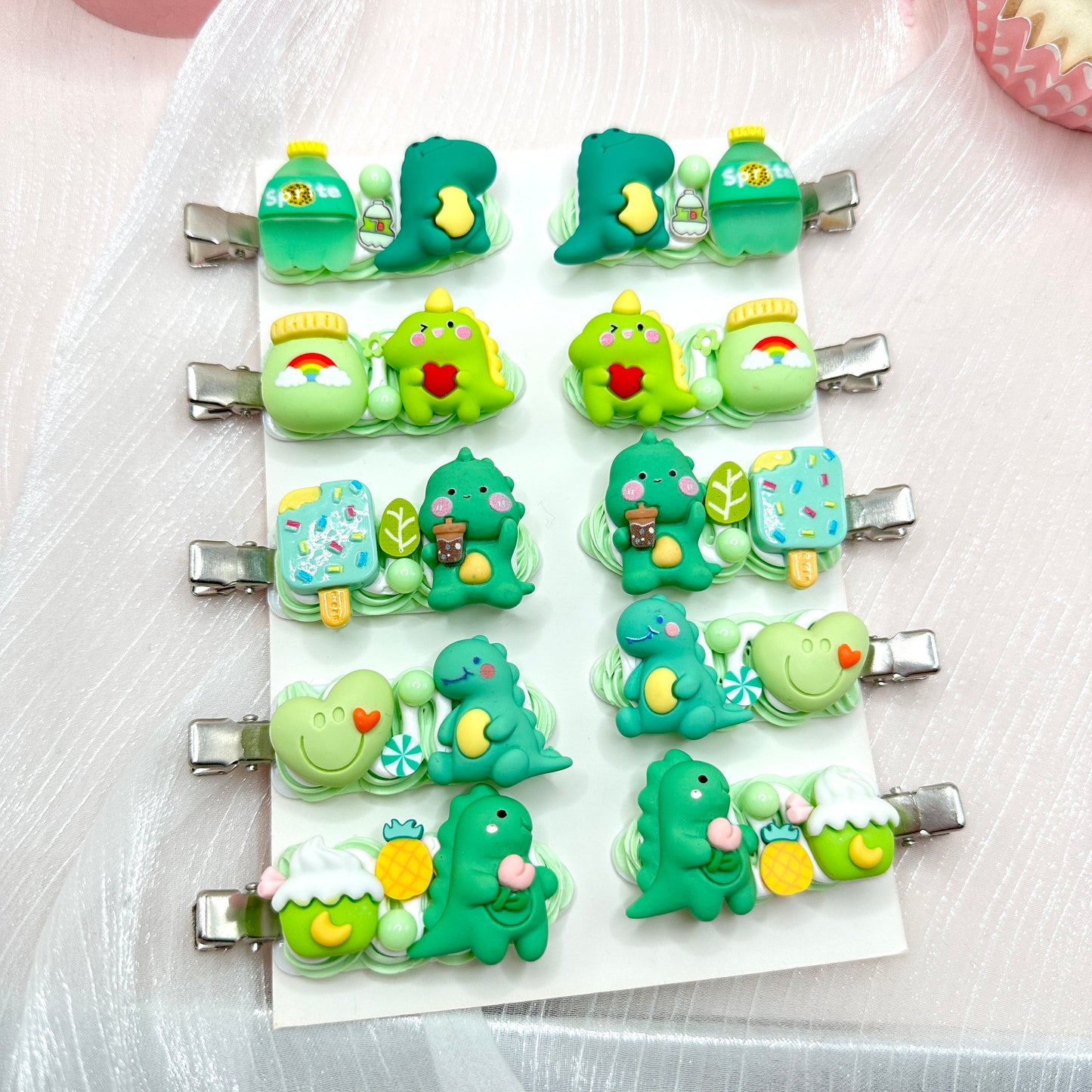 Kawaii Dino hair clips, Green Animal Hair Clips, Handmade Dinosaur hair clips, Random 1, cute decoden hair accessories, each one is unique